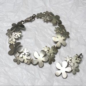 Sterling Silver Flower bracelet and pendant